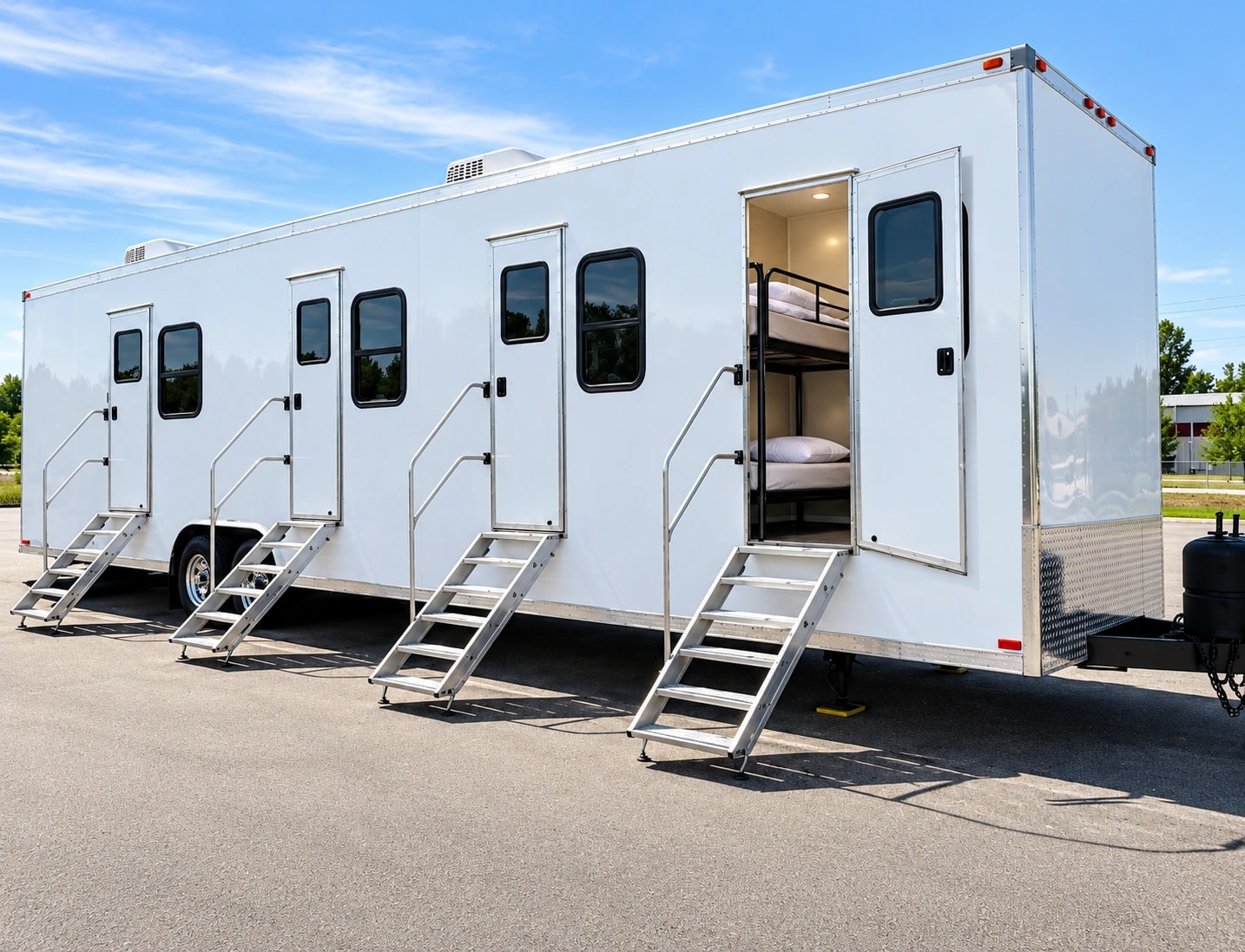 20ft vip accommodation trailer exterior.